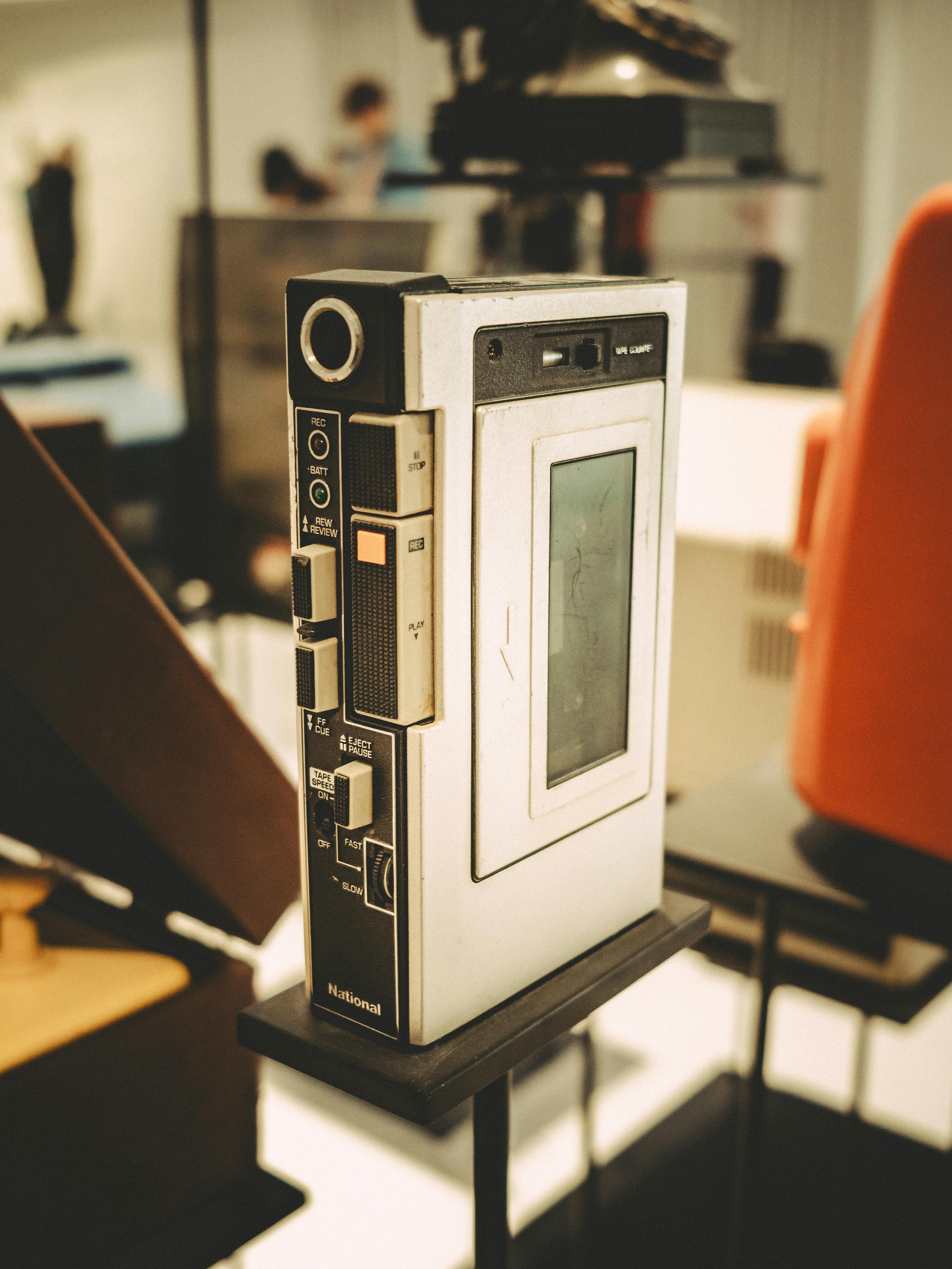 V1 Thermal mug in forest setting